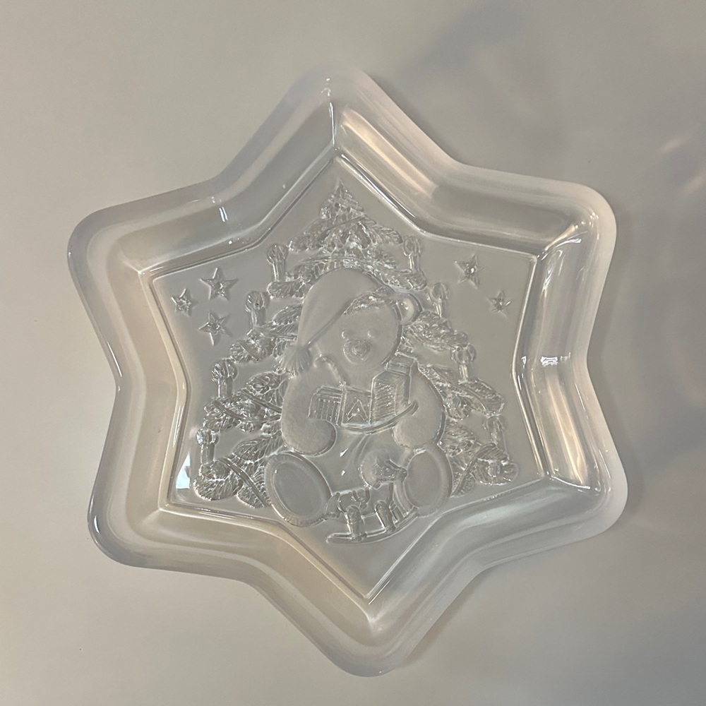 Clear Star-Shaped Glass Dish with Bear Design